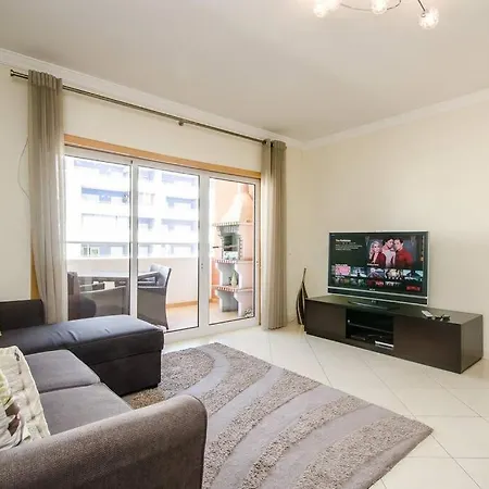 Beautiful 2 Bed With Pool Near Da Rocha Portimão