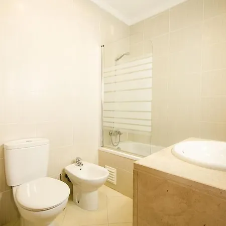 Beautiful 2 Bed With Pool Near Da Rocha * بورتيماو