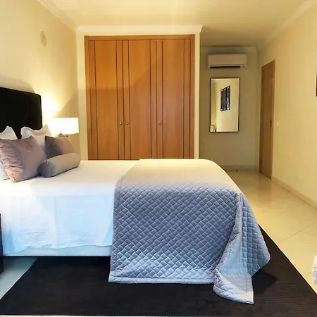 Beautiful 2 Bed With Pool Near Da Rocha Apartman Portimão