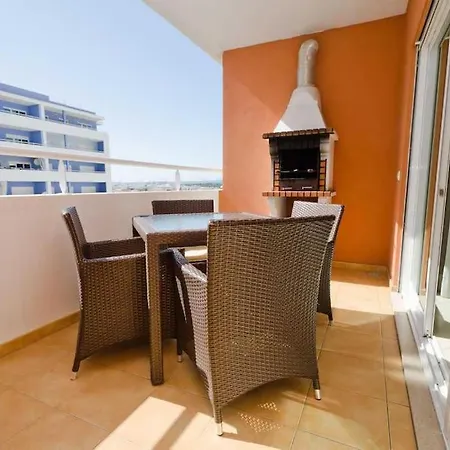 Beautiful 2 Bed With Pool Near Da Rocha Portimão